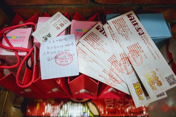 火锅店装修_嗨辣火锅店人均消费