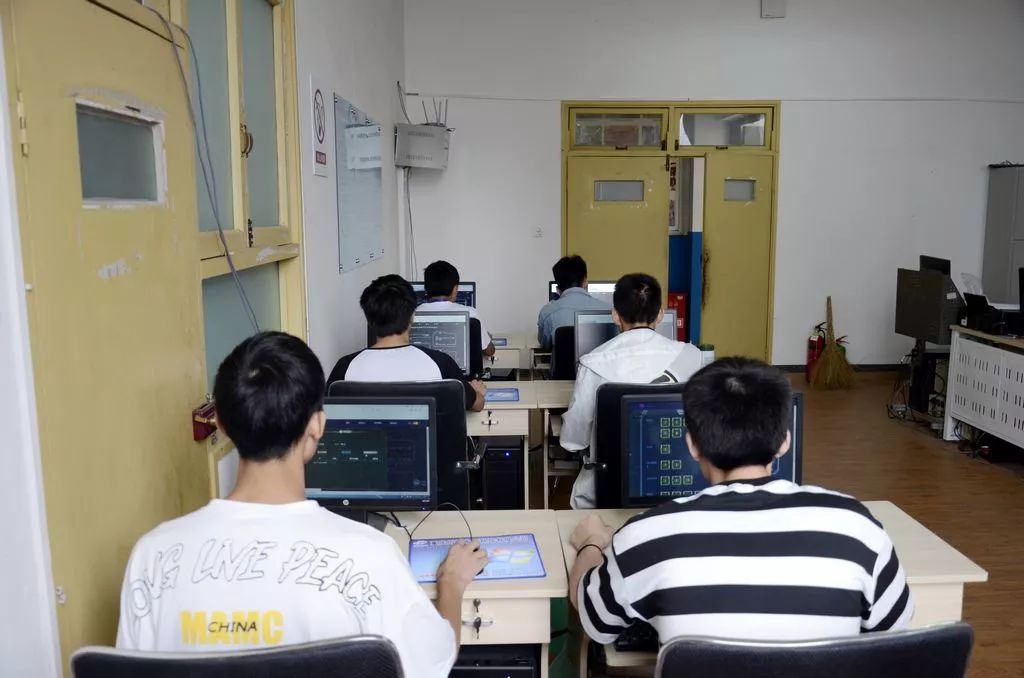 重庆市三峡水利电力学校积极开展2019年国家网络安全周宣传活动