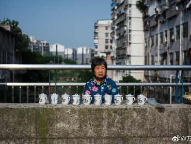老街赶场，不是所有的东西都已被时间摧毁