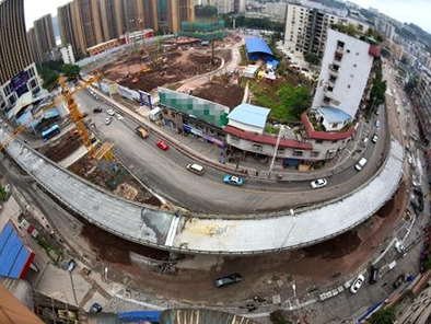 彩虹般的万沙立交横跨王牌路与沙龙路